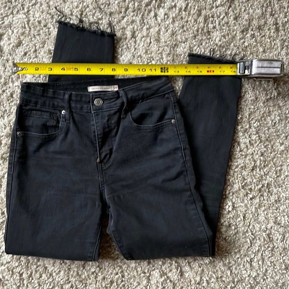 Levi’s High Rise Skinny 26